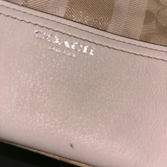 Coach Medium Tan Crossbody Bag - Picture 4 of 8
